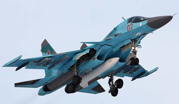 Разведывательно-ударный самолет Су-32ФН