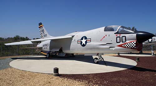 Истребитель F-8E Crusader